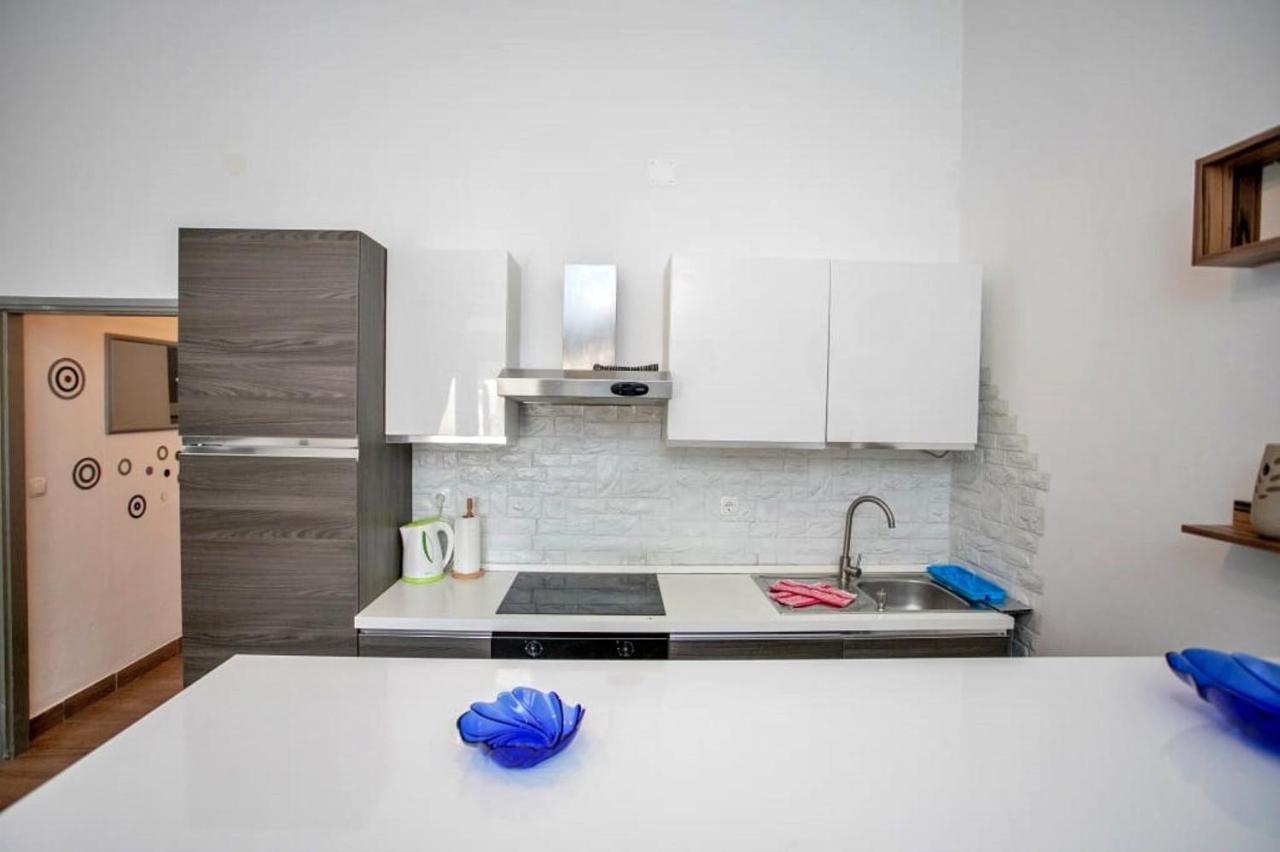Apartments Punta 2 โอมิช ภายนอก รูปภาพ